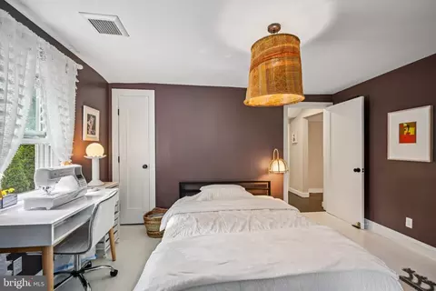Bedroom - 685 Maple Ave, Haddonfield, NJ 08033 photo 4 of 8