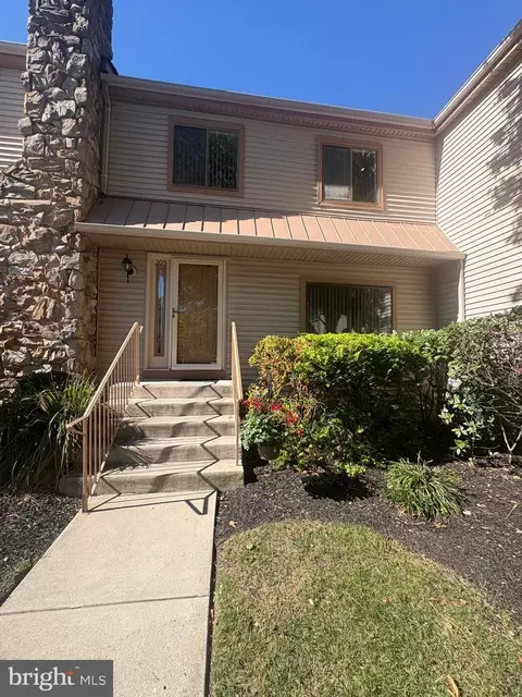 205 Chanticleer, Cherry Hill, NJ 08003