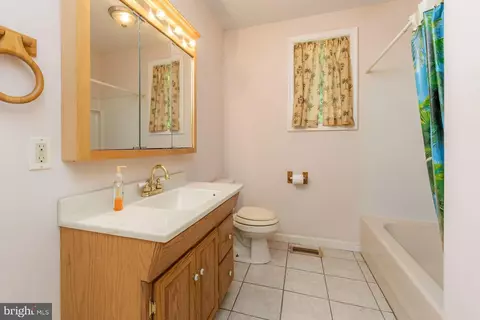 Bath - 11 Wilson Ave, Clementon, NJ 08021 photo 1 of 1