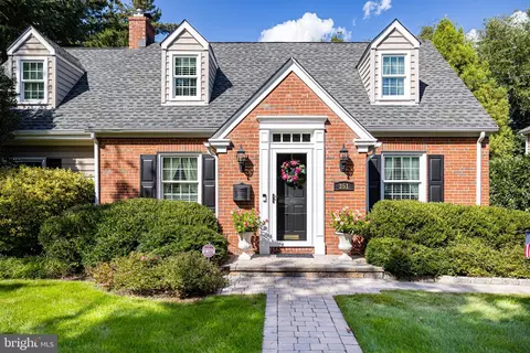 351 Bellevue Ave, Haddonfield, NJ 08033