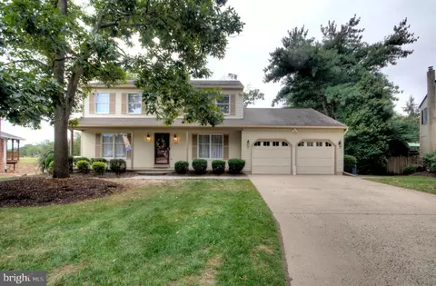 40 Crestwood Ave, Blackwood, NJ 08012