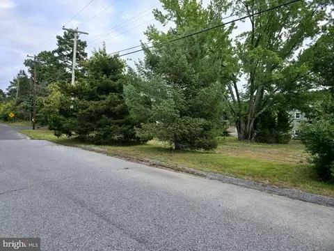 32 Kirk Ln, Pine Hill, NJ 08021