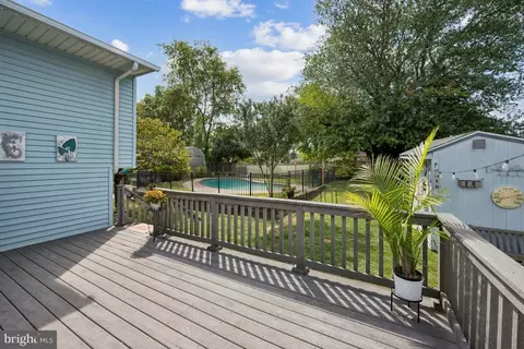 Exterior - 17 Randy Rd, Glendora, NJ 08029 photo 3 of 6