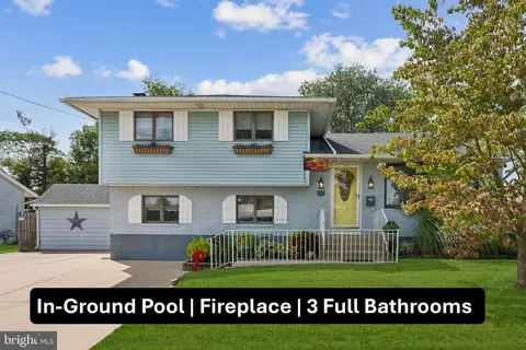 17 Randy Rd, Glendora, NJ 08029