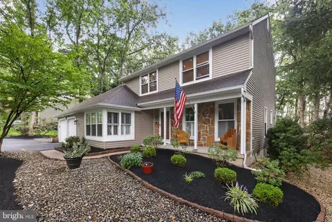 18 Tenby Chase Dr, Voorhees, NJ 08043