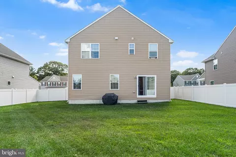 Exterior - 57 Circle Dr, Sicklerville, NJ 08081 photo 7 of 8