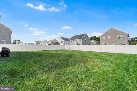 Exterior - 57 Circle Dr, Sicklerville, NJ 08081 photo 5 of 8