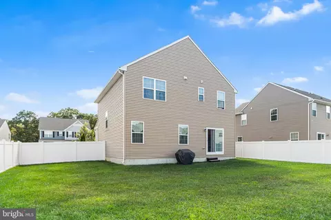 Exterior - 57 Circle Dr, Sicklerville, NJ 08081 photo 4 of 8