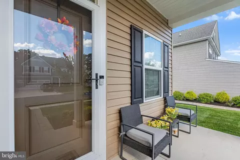 Exterior - 57 Circle Dr, Sicklerville, NJ 08081 photo 6 of 8