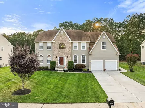 186 White Cedar Dr, Sicklerville, NJ 08081