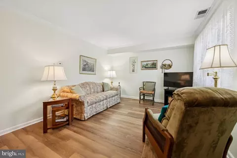 Living - 54 Colonial Square Pl, Clementon, NJ 08021 photo 1 of 2