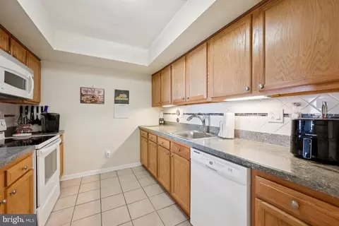 Kitchen - 54 Colonial Square Pl, Clementon, NJ 08021 photo 1 of 4