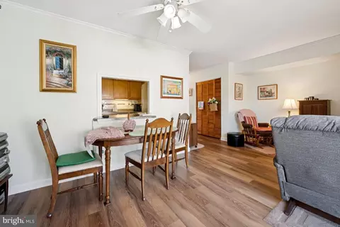 Dining - 54 Colonial Square Pl, Clementon, NJ 08021 photo 2 of 2
