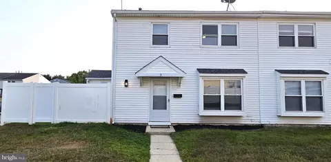 3 Linden Ct, Sicklerville, NJ 08081