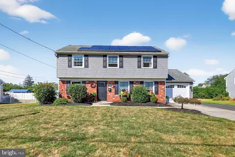 120 Meadow Lark Rd, Stratford, NJ 08084