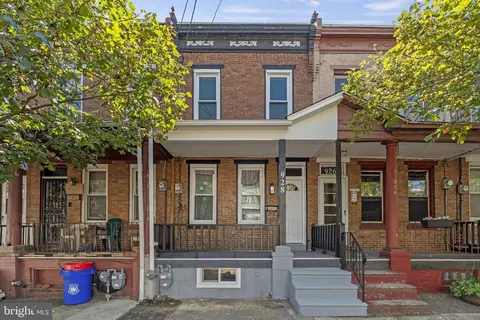 928 Vine St, Camden, NJ 08102