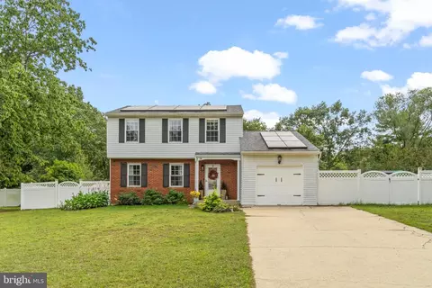 14 Mill Ct, Sicklerville, NJ 08081