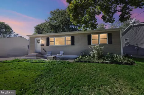 413 W 1st Ave, Runnemede, NJ 08078