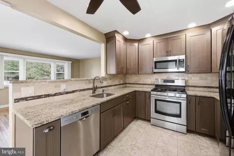 110 Indiana Ave, Blackwood, NJ 08012