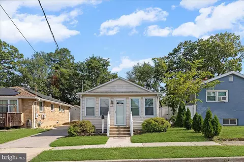 8444 Holman Ave, Pennsauken, NJ 08110
