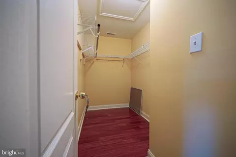 Entry Way - 8 Bryce Rd, Berlin, NJ 08009 photo 4 of 4