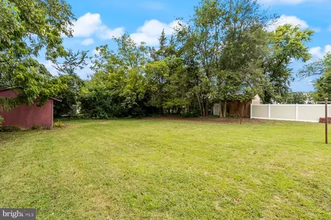 Exterior - 525 W Evesham Rd, Runnemede, NJ 08078 photo 5 of 5