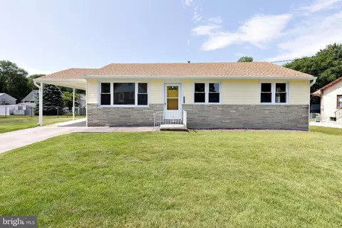 326 Hillcrest Ln, Blackwood, NJ 08012