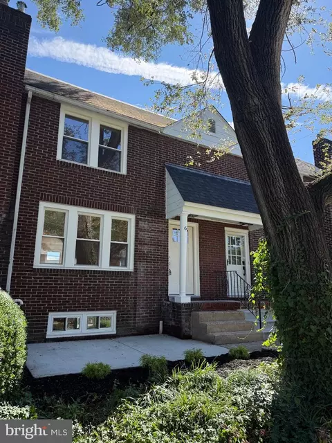 6 W Summerfield Ave, Collingswood, NJ 08108