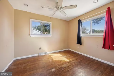 Bedroom - 90 Estates Rd, Pine Hill, NJ 08021 photo 1 of 2