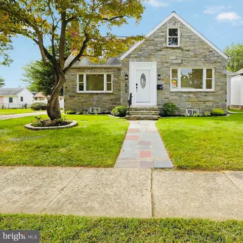 105 Lincoln Ave, Mount Ephraim, NJ 08059