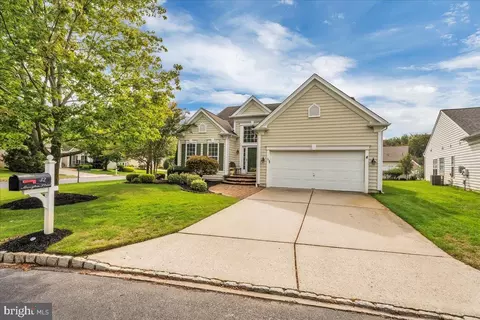 32 Merryton St, Voorhees, NJ 08043
