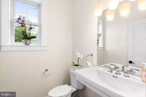 Bath - 801 Cedar Ave, Haddonfield, NJ 08033 photo 1 of 9