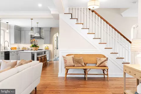 Entry Way - 801 Cedar Ave, Haddonfield, NJ 08033 photo 3 of 16