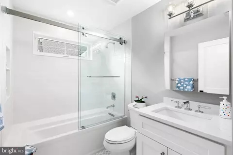 Bath - 801 Cedar Ave, Haddonfield, NJ 08033 photo 7 of 9