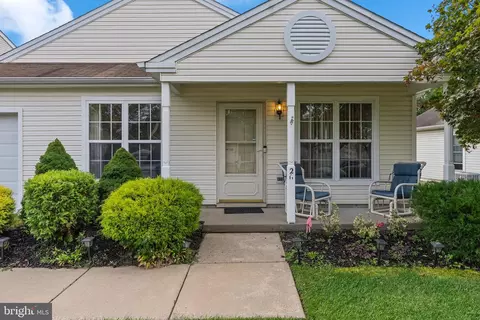 26 Carriage Stop Dr, Berlin, NJ 08009