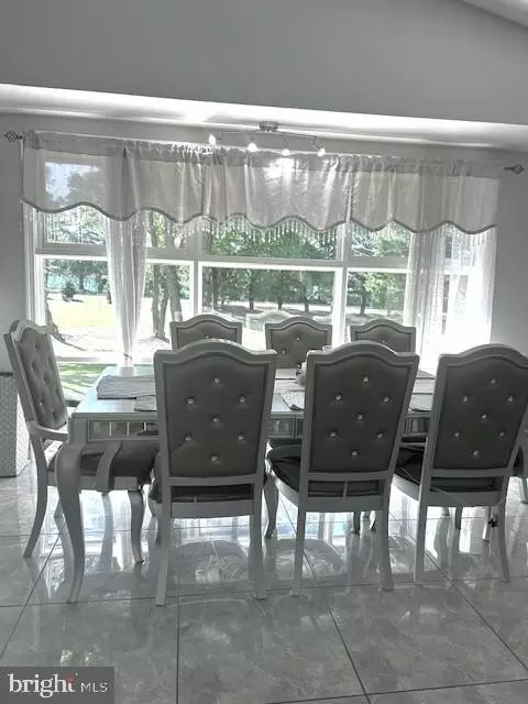 Dining - 142 Jackson Rd, Berlin, NJ 08009 photo 1 of 2