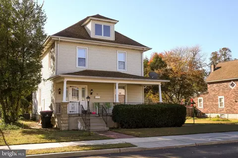 30 12th Ave, Glendora, NJ 08029