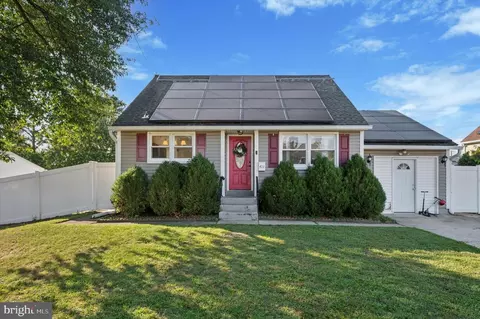 411 Zane Ave, Glendora, NJ 08029