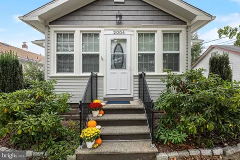 2004 S Park Ave, Haddon Heights, NJ 08035
