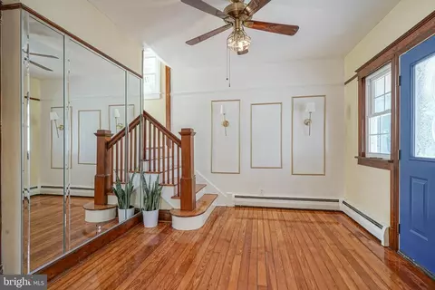 Entry Way - 166 Evesham Rd, Cherry Hill, NJ 08003 photo 2 of 3