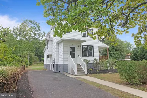 207 Alpha Ave, Voorhees, NJ 08043