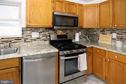 Kitchen - 27 E 3rd Ave, Runnemede, NJ 08078 photo 5 of 6