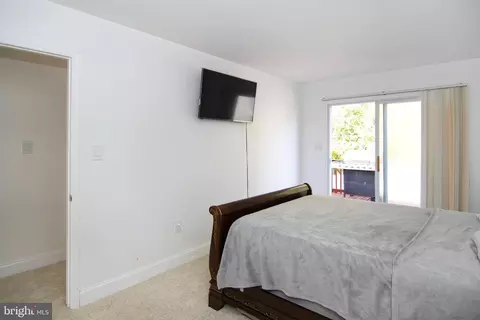 Bedroom - 27 E 3rd Ave, Runnemede, NJ 08078 photo 3 of 11