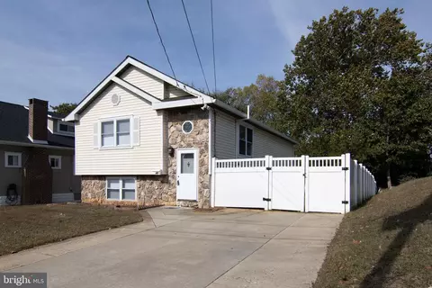 Exterior - 27 E 3rd Ave, Runnemede, NJ 08078 photo 2 of 7