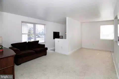 Living - 27 E 3rd Ave, Runnemede, NJ 08078 photo 2 of 3