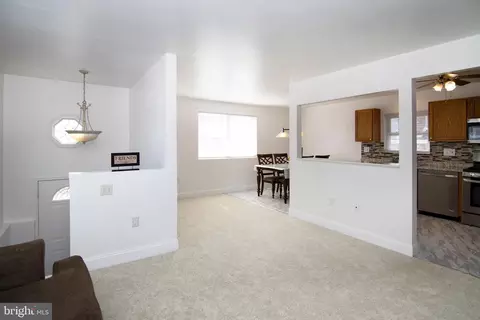 Living - 27 E 3rd Ave, Runnemede, NJ 08078 photo 1 of 3