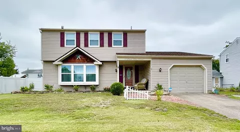 4 Bull Run Rd, Clementon, NJ 08021