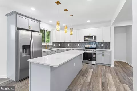 Kitchen - 97 Erial Rd, Clementon, NJ 08021 photo 1 of 3