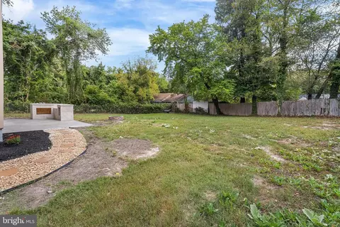 Exterior - 97 Erial Rd, Clementon, NJ 08021 photo 5 of 6