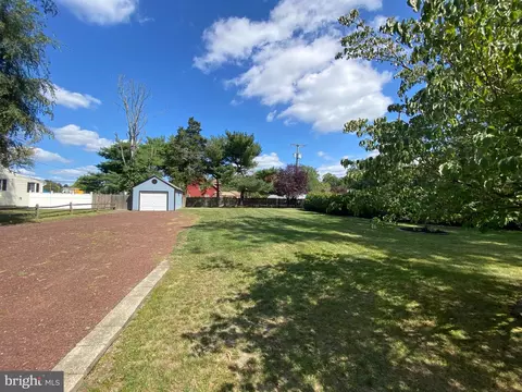 New Freedom Road, Clementon, NJ 08021